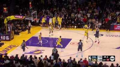 [Highlight] Luka Doncic hits a 3 to beat the shot clock and tie the game