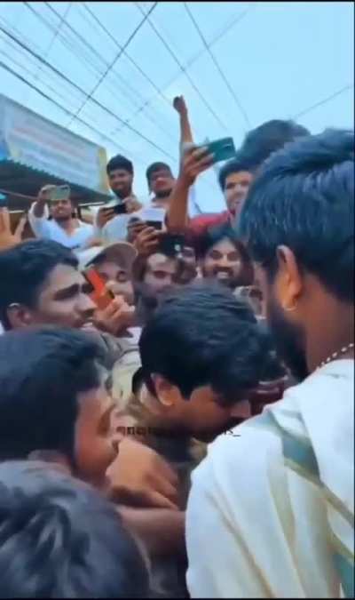 Scary visuals of Ram Charan being mobbed by fans
