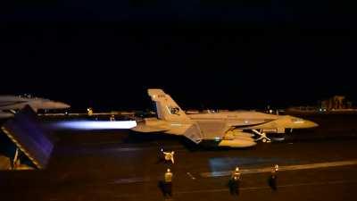 Carrier Air Wing 2 conduct night-time flight operations on the flight deck aboard Nimitz-class aircraft carrier USS Carl Vinson (CVN 70) Sept. 17, 2021.(WARNING it’s LOUD).[video]