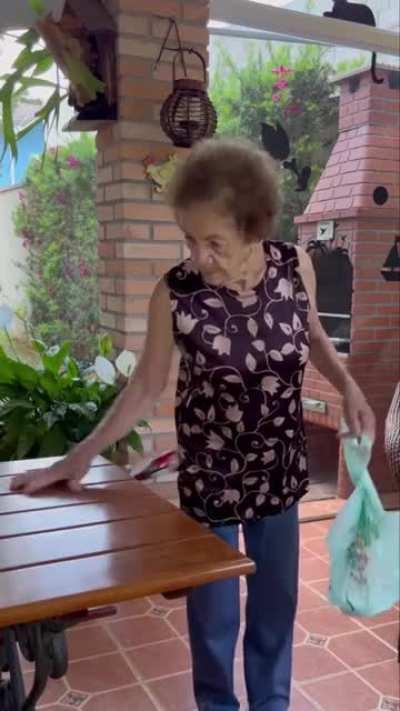 Aldi / Lidl checkouts.