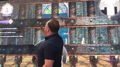 Waiting for the Cathedral to load