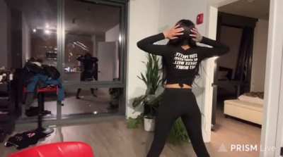 Shes wildin 😭😭😭