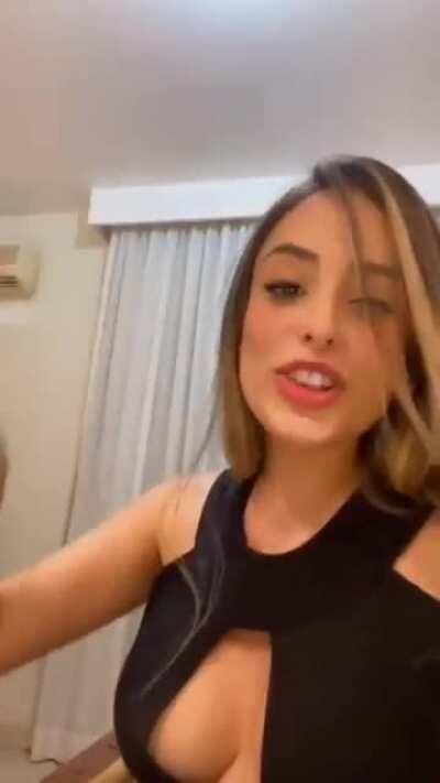 Letícia Vinhoz Peitão😋