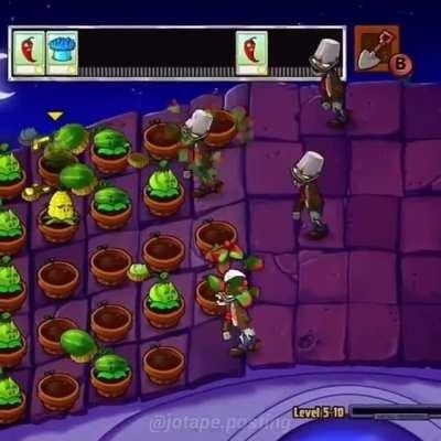 Cristian juega el PVZ2 una semana esperando