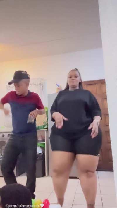 She can’t dance but at least she’s still sexy af 😍