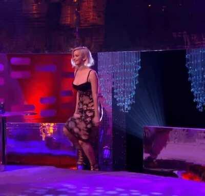 I think bouncy bimbo Jennifer Lawrence is my favorite