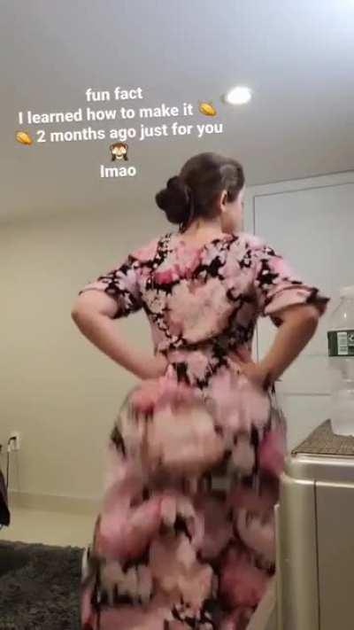 Ass be fat in them granny dresses 👏🏽🍑