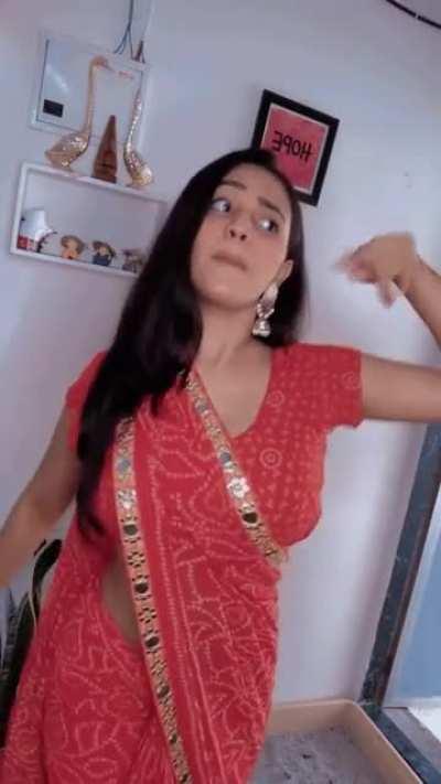 Payal Sharma bouncing in sexy saree and oily skin