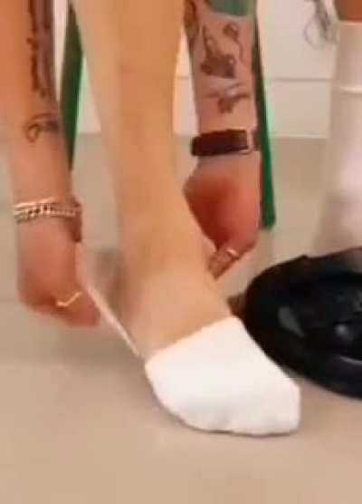 LPT: shapeshifting sock