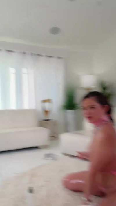 Scarlett Alexis Behind The Scenes fun