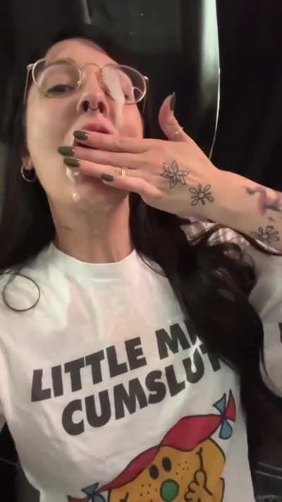 He found a shirt with my name on it 😜💦 