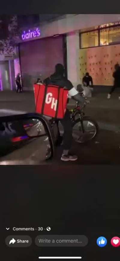 People Get Away From The Cops In The Bronx