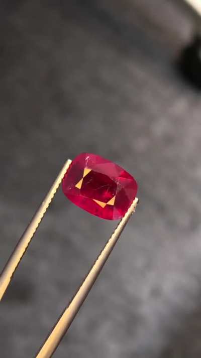 Natural no heat Ruby 5.05 carat from Burma NFS