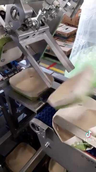 Box unpacker/thrower