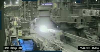 vídeo de um cyber ataque que aconteceu ontem, possivelmente feito por hacker ligado ao governo israelense danificou uma siderúrgica no sudoeste do Irã.