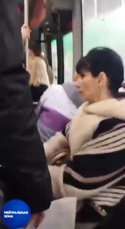 В засратове женщина узнала о гибели сына и обвинила в этом Украину