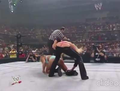 Trish Stratus’s thong exposed