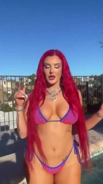 Justina Valentine 