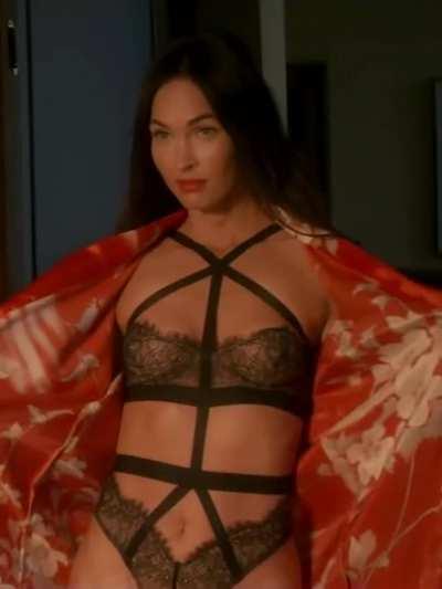 Megan Fox in lingerie in her new movie