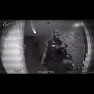 Tf is going on outside my house 💀