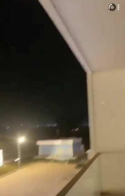 🔴 AHORA | Fuerte bombardeo de la campora a almacenes de COTO, se reportan 156 bajas civiles y 0 efectos contra la inflación