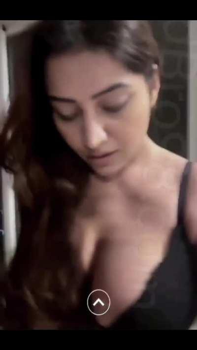 Symran kaur