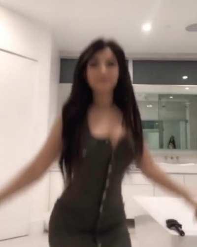 Perfect tight curves ⌛️