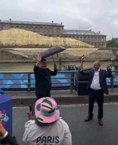 巴黎奥运会开幕式，习主席也亲自到场。