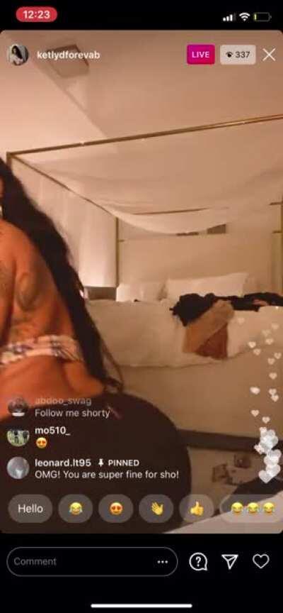 Anyone catch her live on Onlyfans?