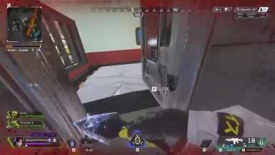 Door Crush Kill *volume warning 0:32*