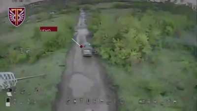 Ukrainian 77th Airmobile Brigade took out Russian soldiers and ememy infantry positions with the help of drones. Kupyansk direction. May 2025 [Published 28.05.2025]