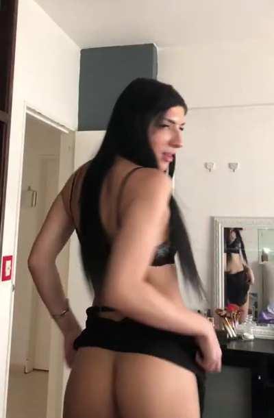 Bon appetit! Ready to seduce your taste buds with my dick