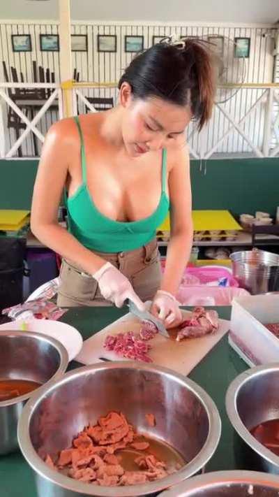 Pectoral twitch while cutting meat 