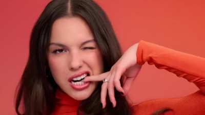 Lanc&ocirc;me&rsquo;s Id&ocirc;le Peach &rsquo;N Roses Campaign - January 2026