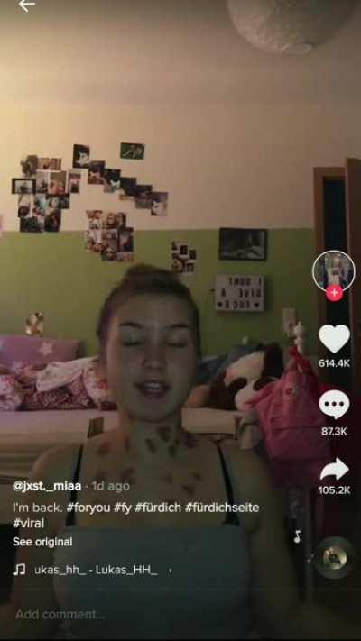 Someone had fun with their vacuum...