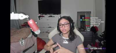 Jadeli Rosa wants a girlfriend???