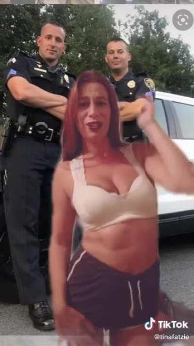 I heart (❤️) the police