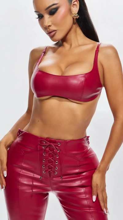 🇲🇽 Janet Guzman -Leather/Latex 🇲🇽