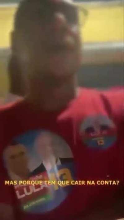 PT promete pagar R$150 para cada participante de comício e dá calote. Garis da Secretaria de Serviços Públicos foram OBRIGADOS a comparecer.