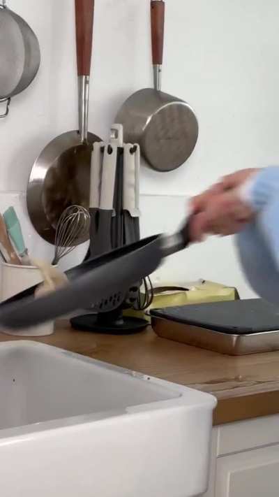 Focused Cooking Dahyun