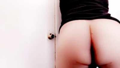 💕 here’s me attempting to shake my ass 💕