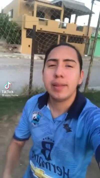 Que buen portero 😈😈😈 Mala elección de palabras xd