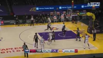 [Highlight] Siakam blocks AD to seal the Raptors win in LA