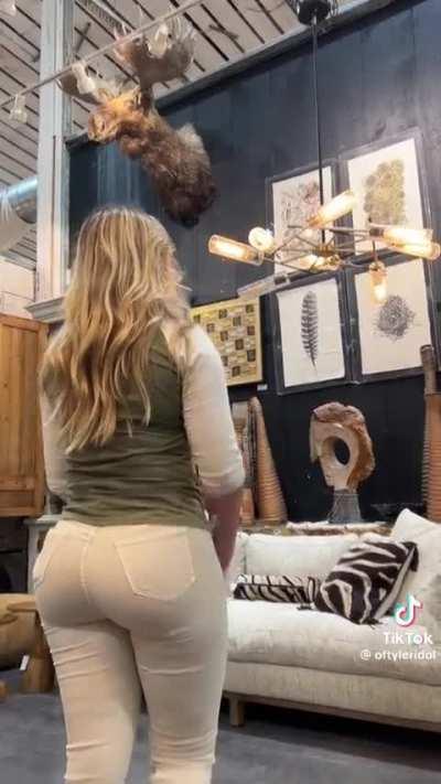 Still snowing ❄️ in places 😵‍💫