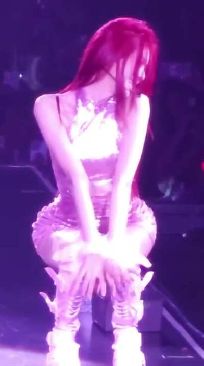 Yuna,The Best body of ITZY?