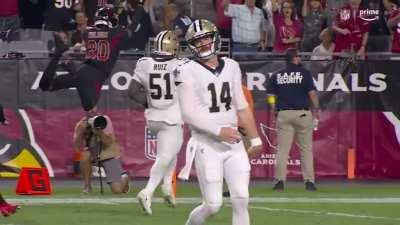 [Highlight] This shot of Dalton after he threw the pick 6 and Wilson front flips into the end zone