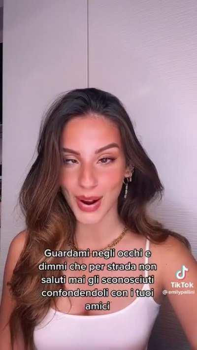 Emily Pallini occhi incrociati👀