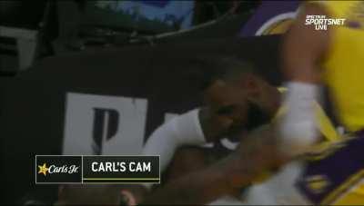 [Highlight] LeBron runs the length of the court and finishes in traffic with reverse layup to get an and-1