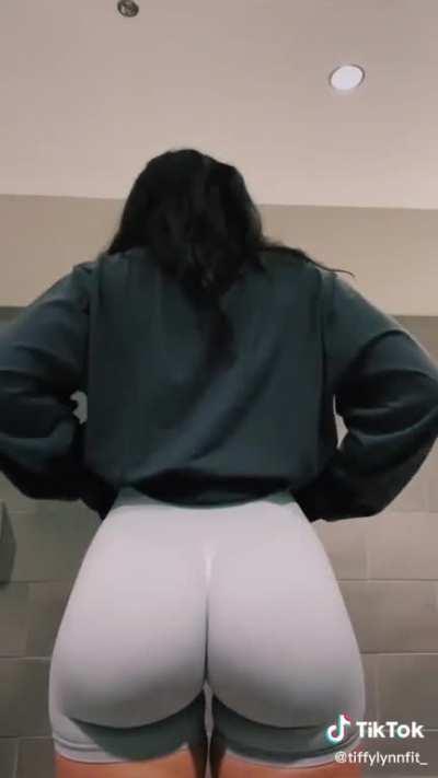 holy fuck the recoil and size of it 🥶