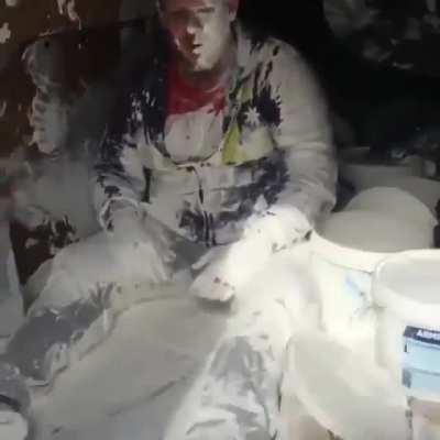 Наехал на кочку.